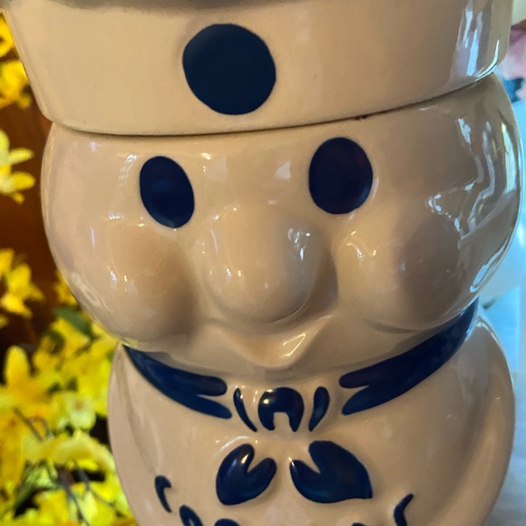 Vintage 1973 Pillsbury Doughboy cookie jar, blue and white - Picture 3 of 6